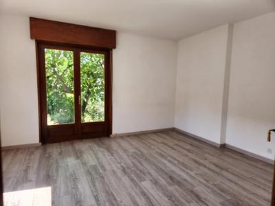 Maison - 261 m² - 11 pièces