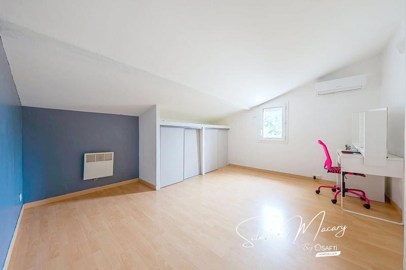 Maison - 168 m² - 7 pièces