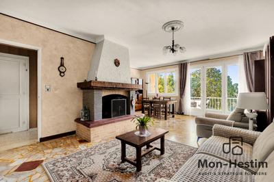 Maison - 263 m² - 11 pièces