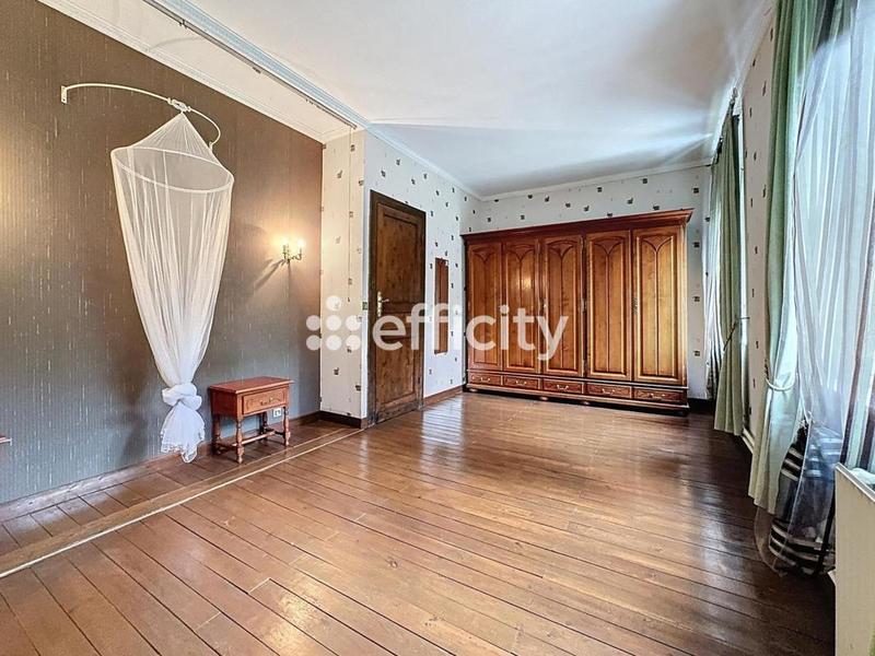 Maison bourgeoise - 200 m² - 6 pièces