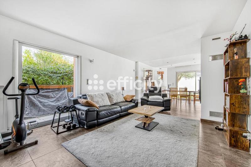 Maison - 150 m² - 5 pièces