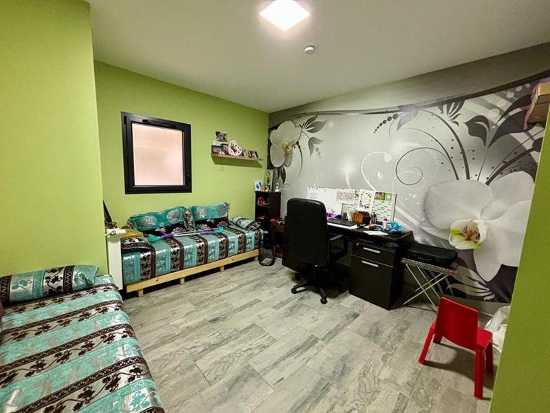 Maison - 301 m² - 9 pièces