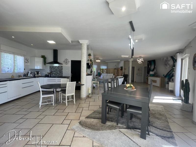 Villa - 192 m² - 5 pièces