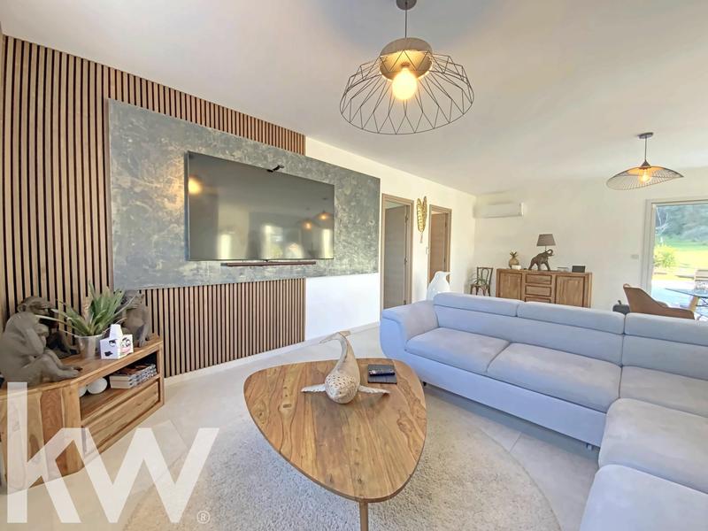 Maison - 142 m² - 5 pièces