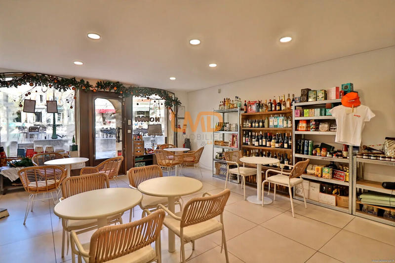 Bureau - 121 m² - 6 pièces