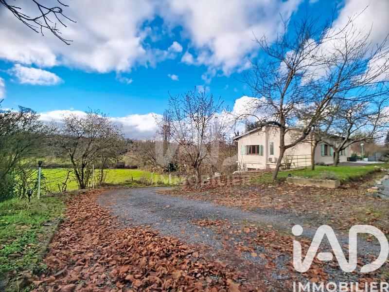 Maison - 186 m² - 5 pièces