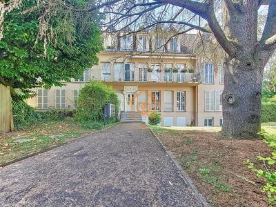 Appartement - 86 m² - 4 pièces