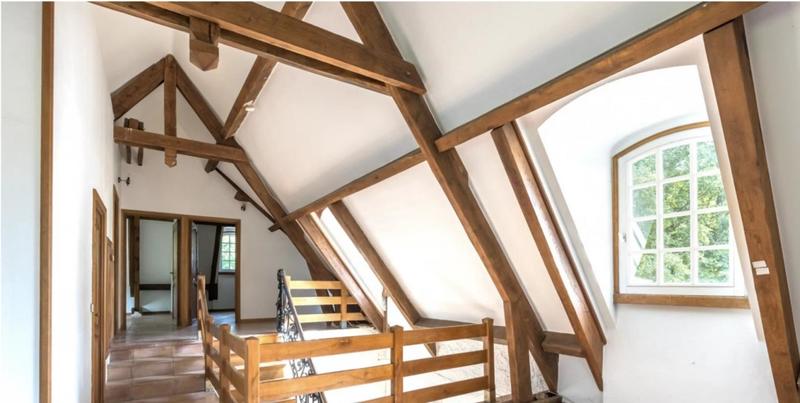 Maison - 280 m² - 10 pièces