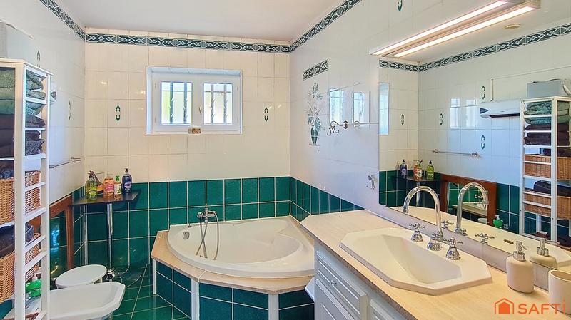 Maison - 115 m² - 5 pièces