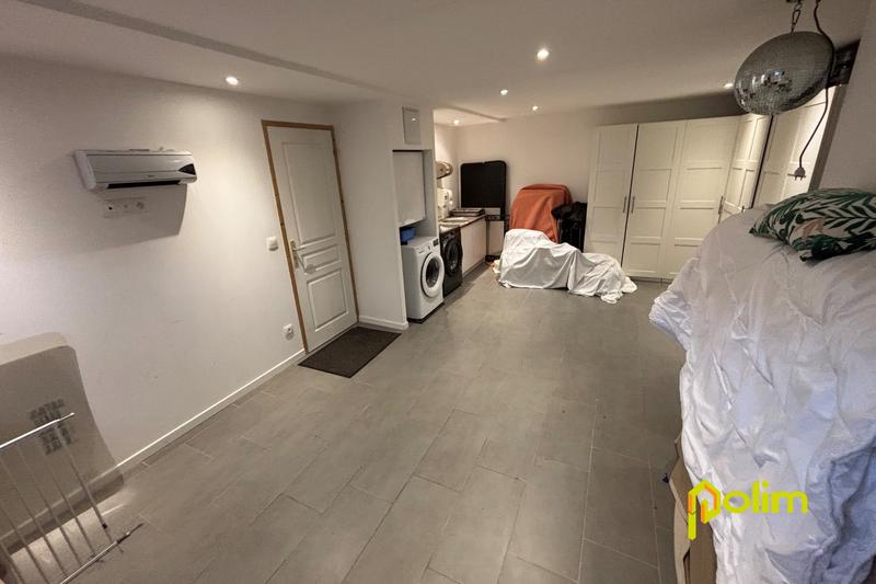 Maison - 181 m² - 6 pièces