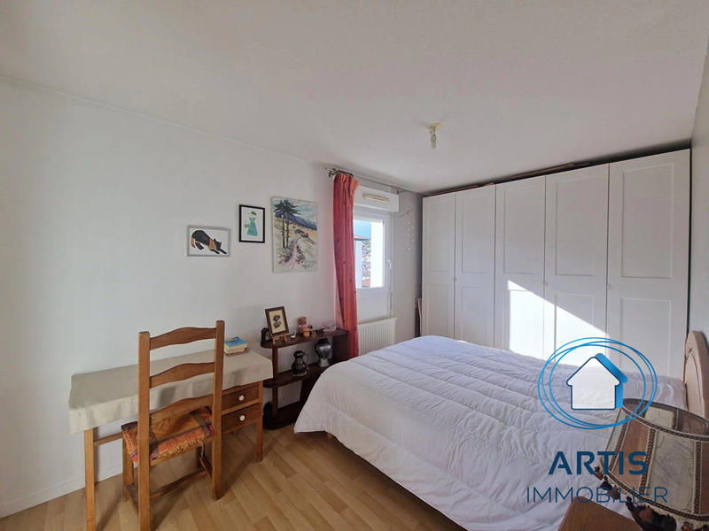 Appartement - 96 m² - 5 pièces