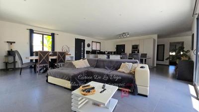 Villa - 127 m² - 5 pièces