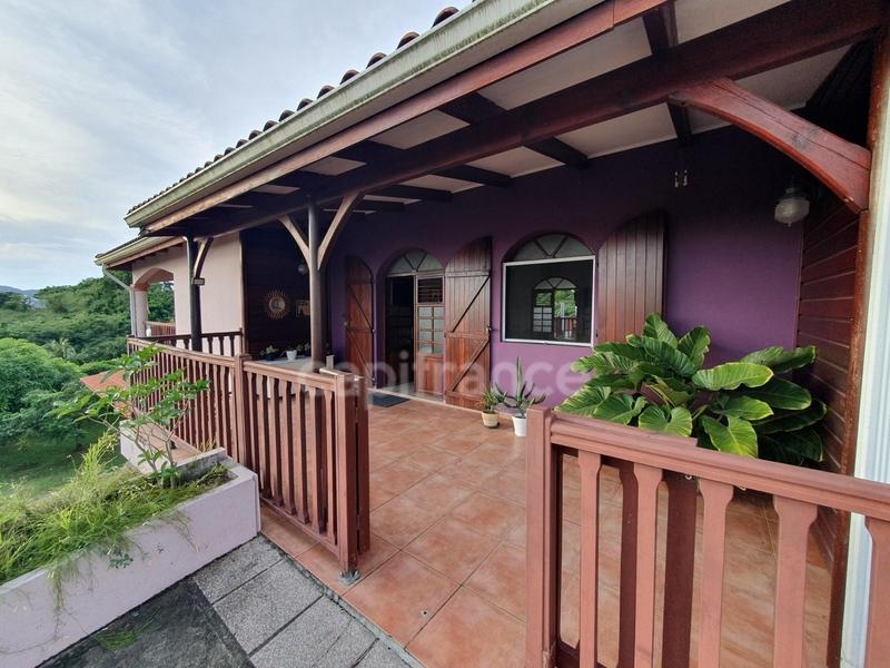 Maison - 163 m² - 6 pièces