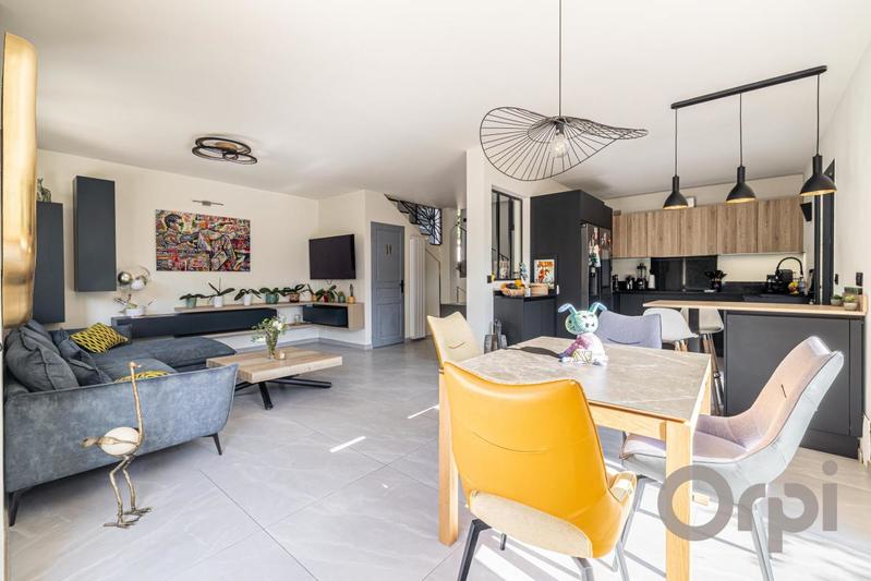 Villa - 140 m² - 5 pièces