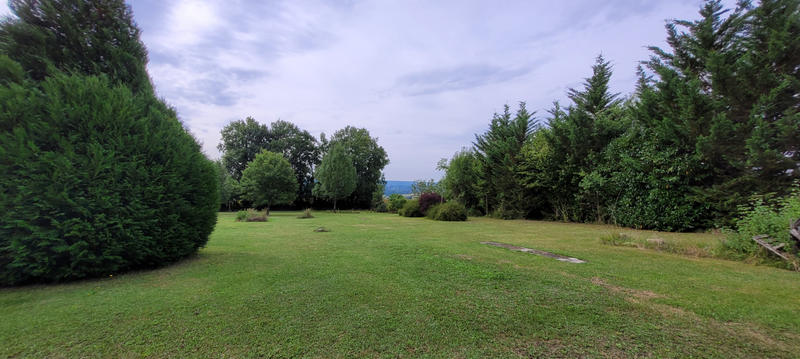 Propriété - 137 m² - 5 pièces