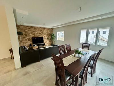 Maison ancienne - 155 m² - 3 pièces