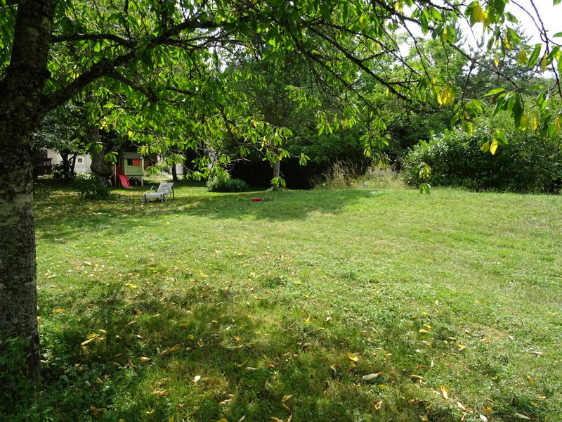 Maison - 235 m² - 10 pièces