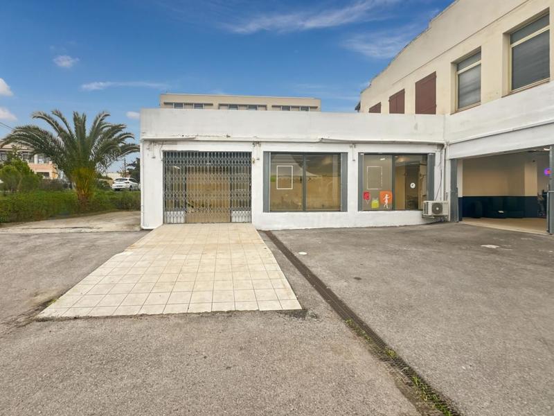 Local commercial - 69 m²