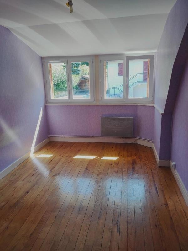 Appartement - 90 m² - 6 pièces