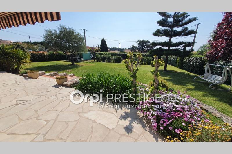 Villa - 245 m² - 8 pièces