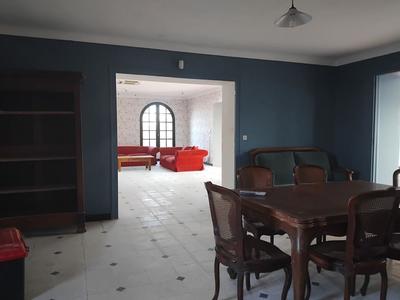 Maison - 500 m² - 9 pièces