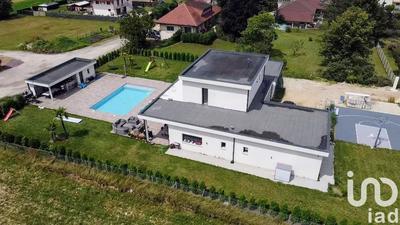 Maison - 226 m² - 12 pièces