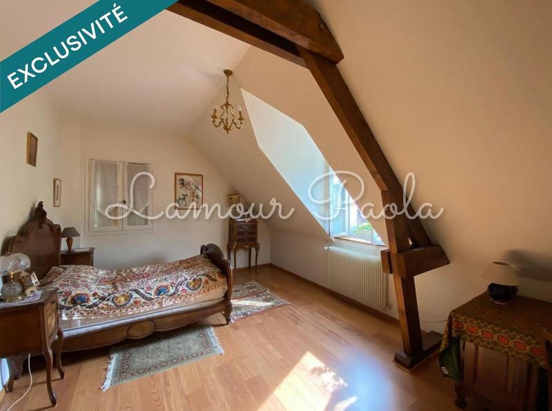 Maison - 369 m² - 10 pièces