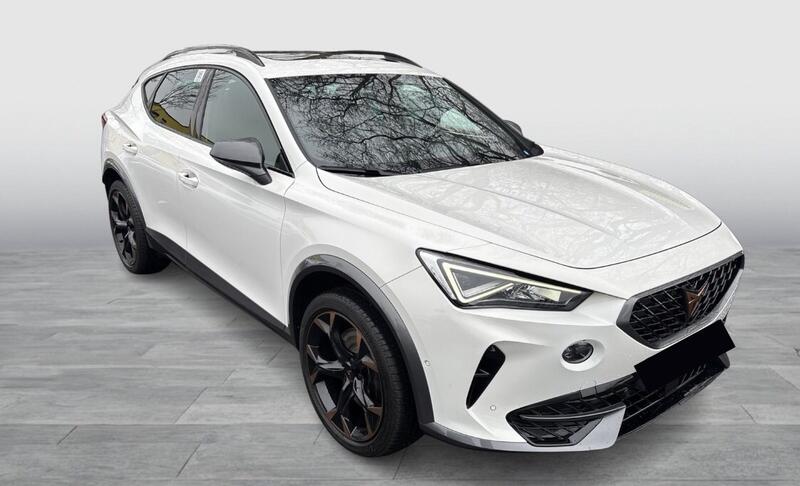 Cupra Formentor Vz 245 Hybride Rechargeable / Toit Ouvrant Volant Supersport Camera de Recul Coffre Elec