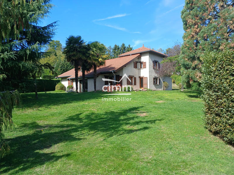 Villa - 170 m² - 6 pièces