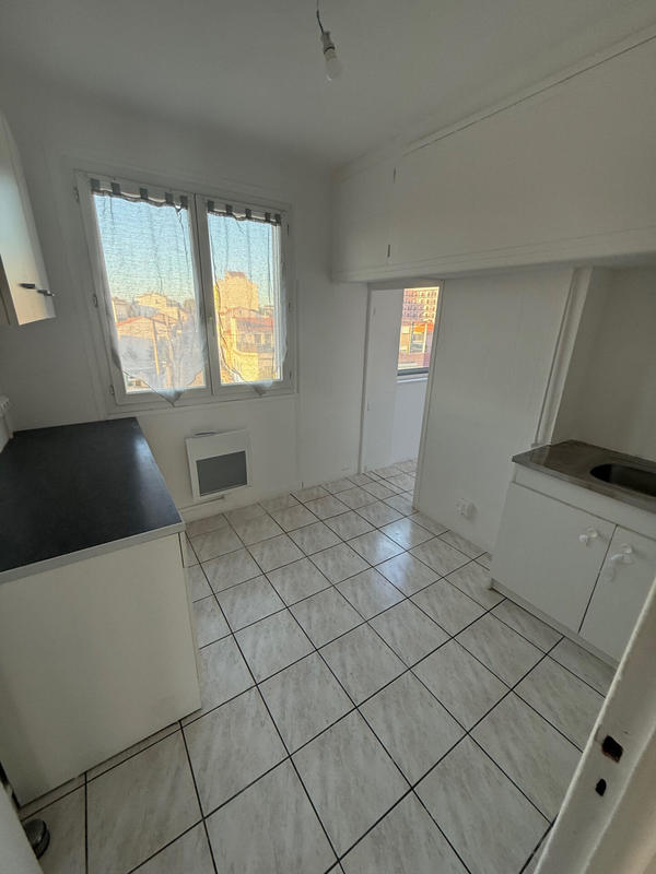 Appartement - 64 m² - 4 pièces