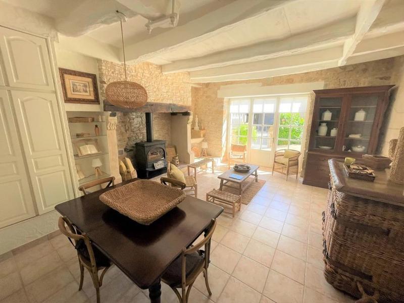 Maison de village - 209 m² - 8 pièces