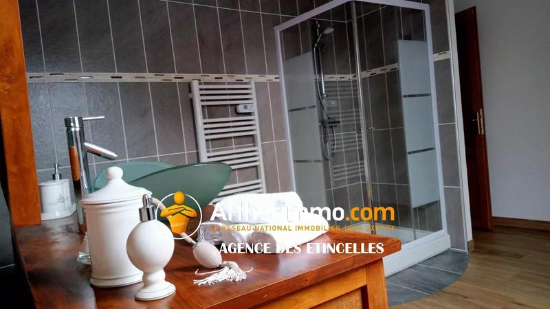 Maison - 278 m² - 8 pièces