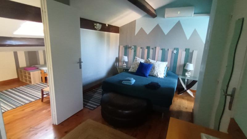 Maison - 195 m² - 10 pièces