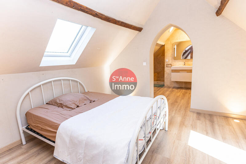 Maison - 200 m² - 5 pièces