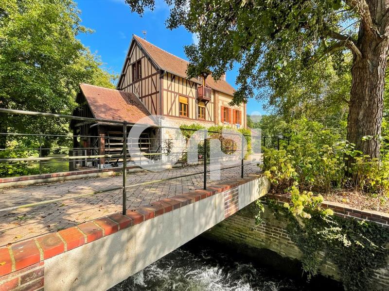 Moulin - 221 m² - 6 pièces