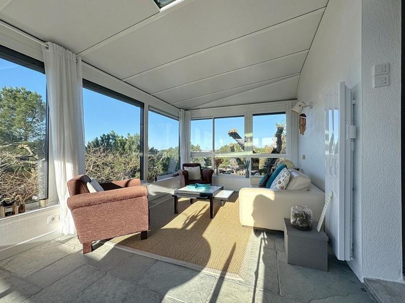 Maison - 213 m² - 5 pièces