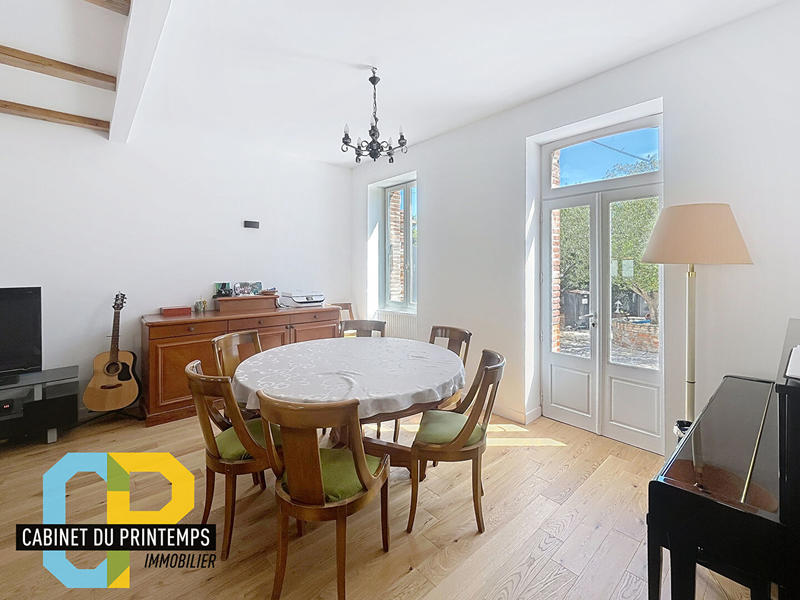 Maison - 135 m² - 6 pièces