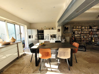 Maison - 165 m² - 8 pièces