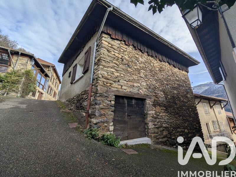 Maison - 82 m² - 4 pièces