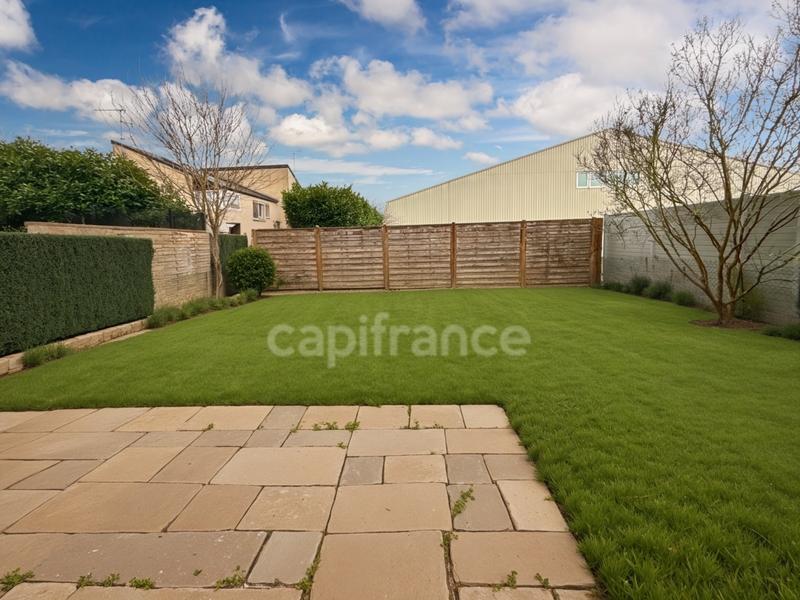 Maison - 92 m² - 5 pièces