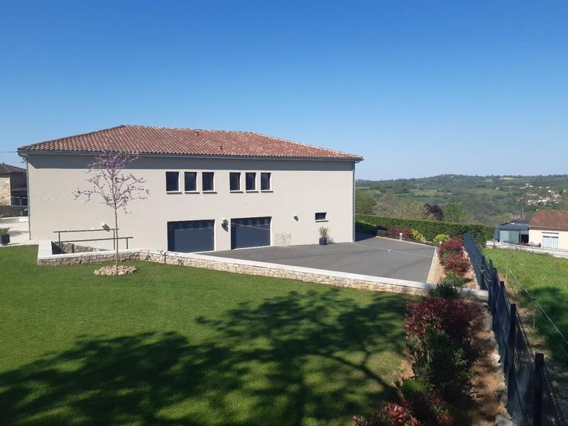 Maison d'architecte - 220 m² - 7 pièces