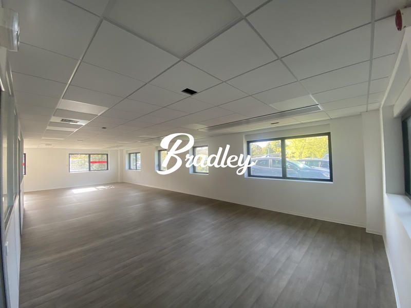 Bureau - 178 m²