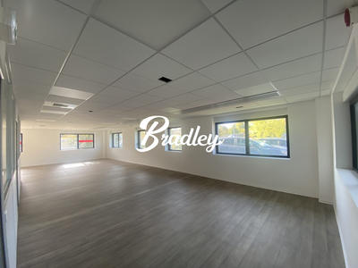 Bureau - 178 m²