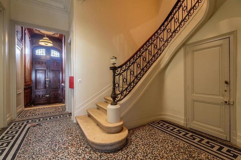 Appartement - 102 m² - 4 pièces