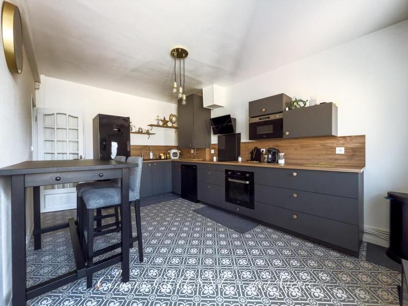 Maison - 121 m² - 4 pièces