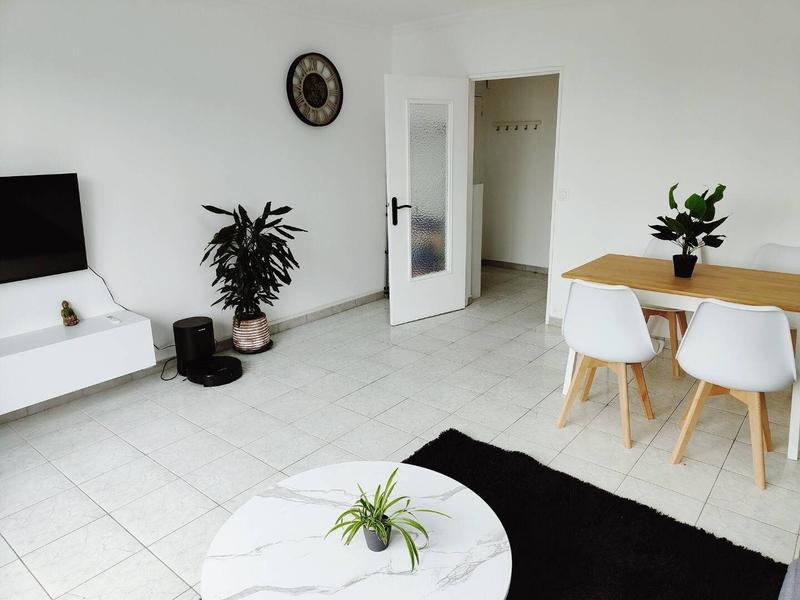 Appartement - 87 m² - 5 pièces