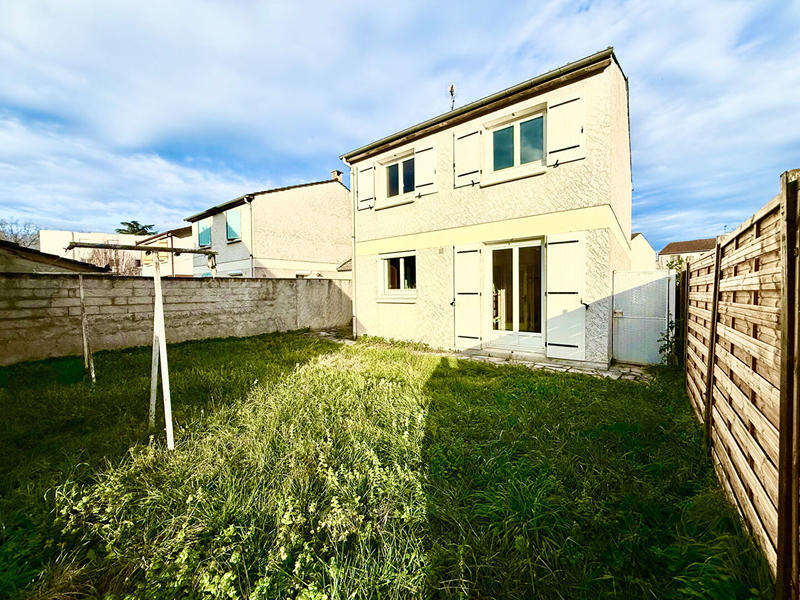 Maison - 89 m² - 5 pièces