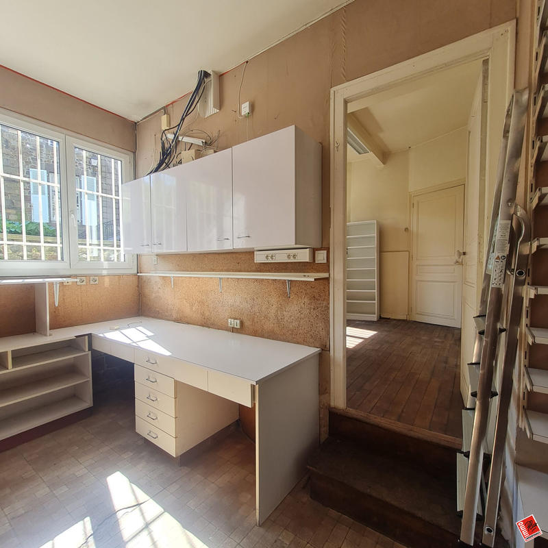 Local commercial - 75 m² - 4 pièces