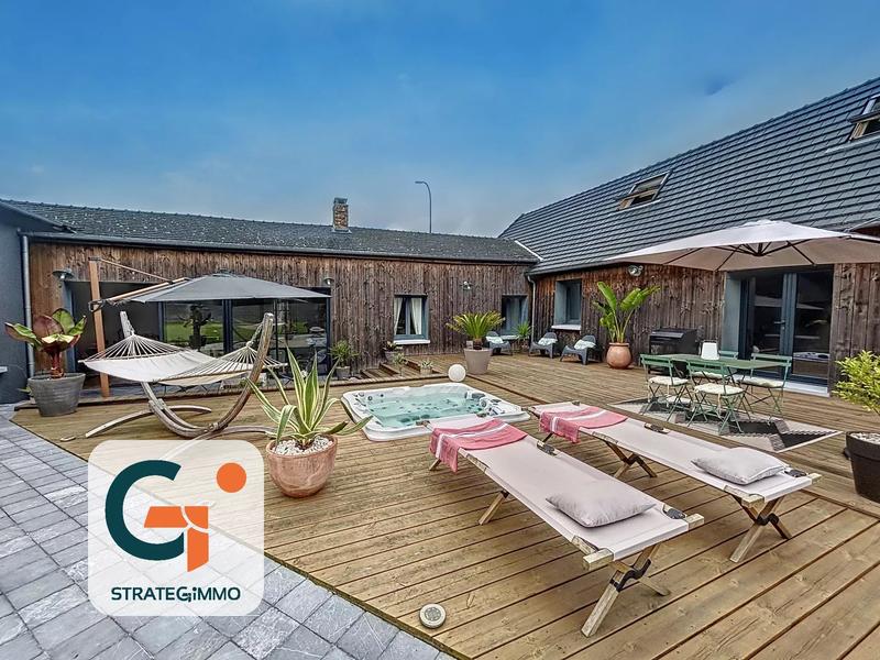 Maison - 240 m² - 7 pièces