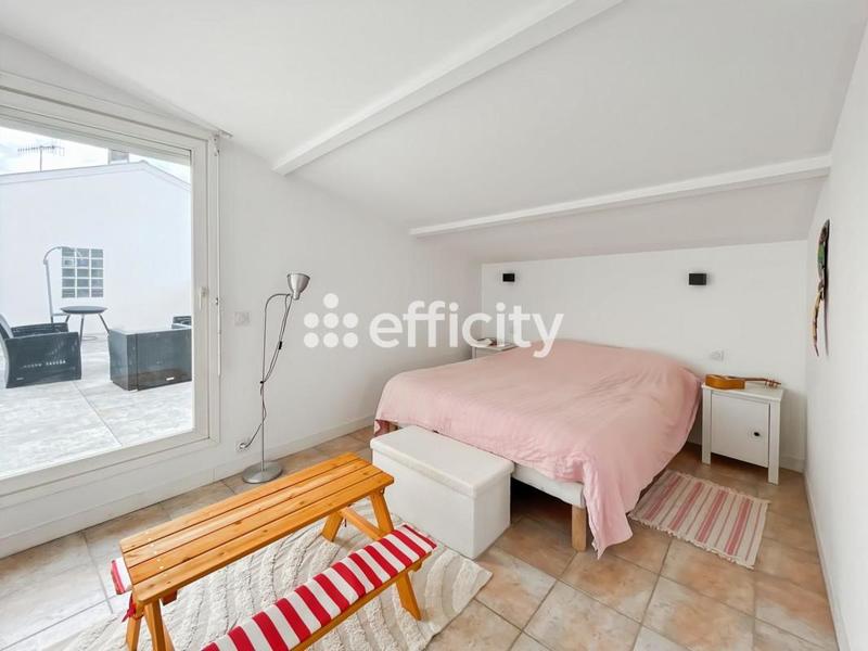 Maison - 180 m² - 7 pièces